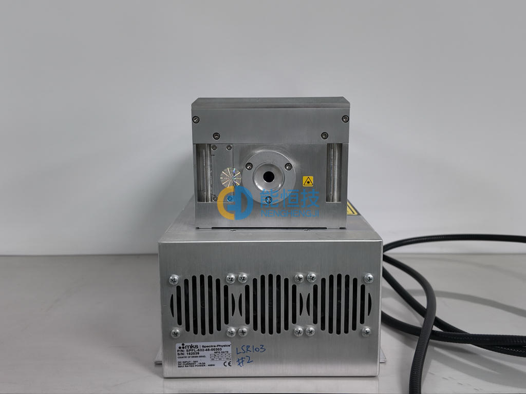 MKS 激光器 型号：SPFL-532-48-00303 实拍图2